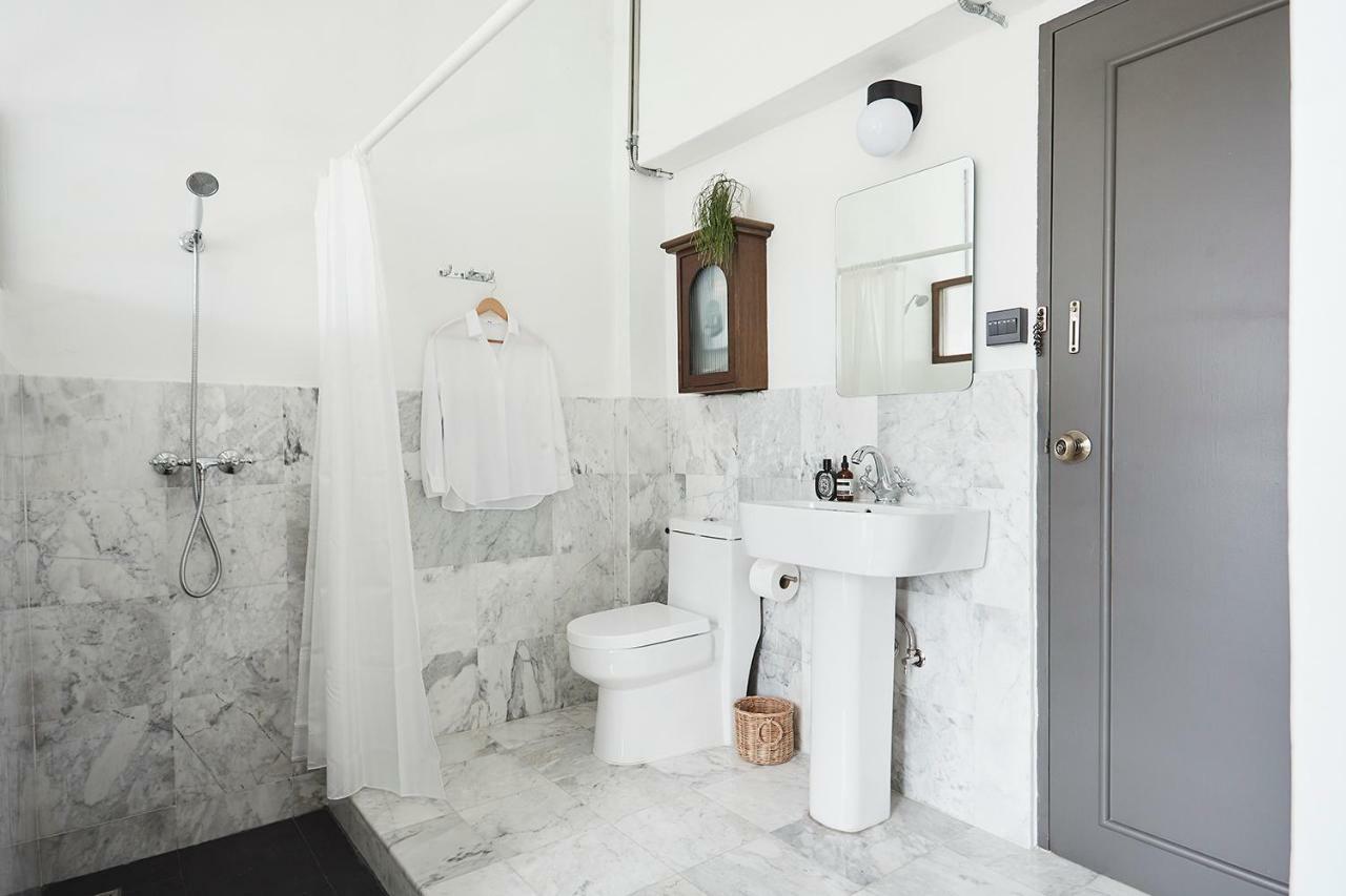 Ob-Oon Boutique Bed & Breakfast Банкок Екстериор снимка