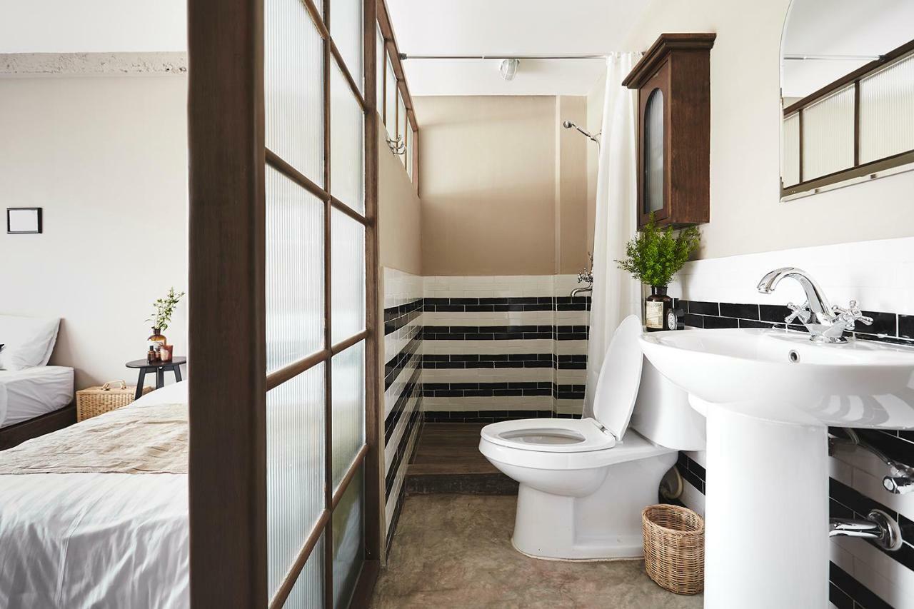 Ob-Oon Boutique Bed & Breakfast Банкок Екстериор снимка