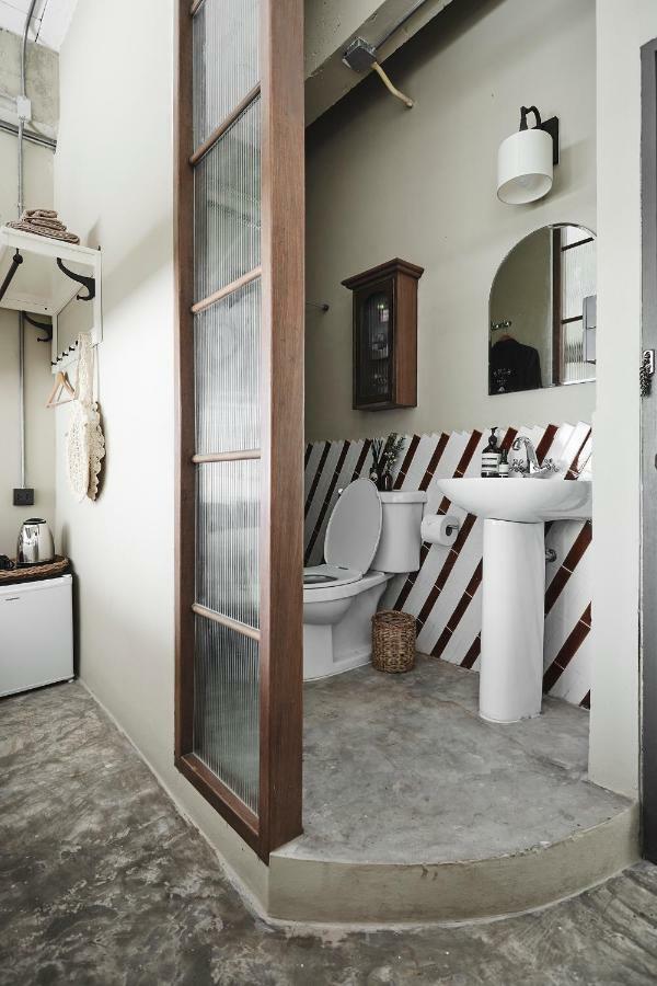 Ob-Oon Boutique Bed & Breakfast Банкок Екстериор снимка