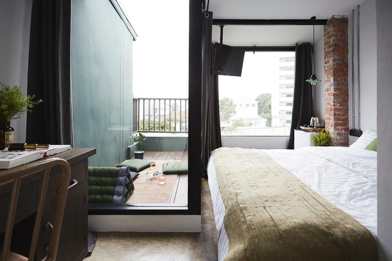 Ob-Oon Boutique Bed & Breakfast Банкок Екстериор снимка